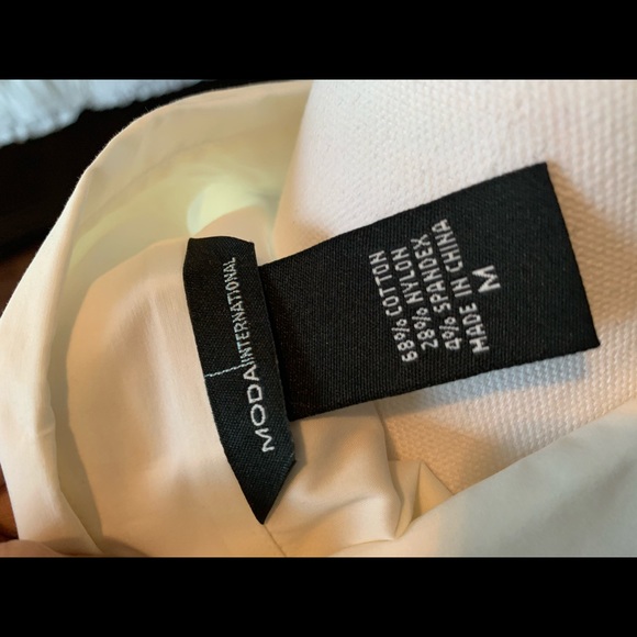 White short sleeve top - Picture 4 of 4